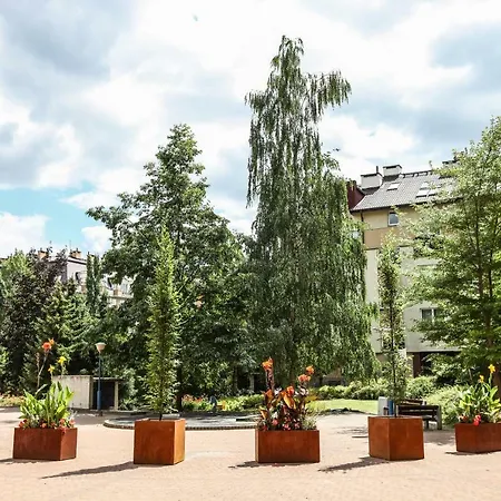 Apartment Kabaty 2 *